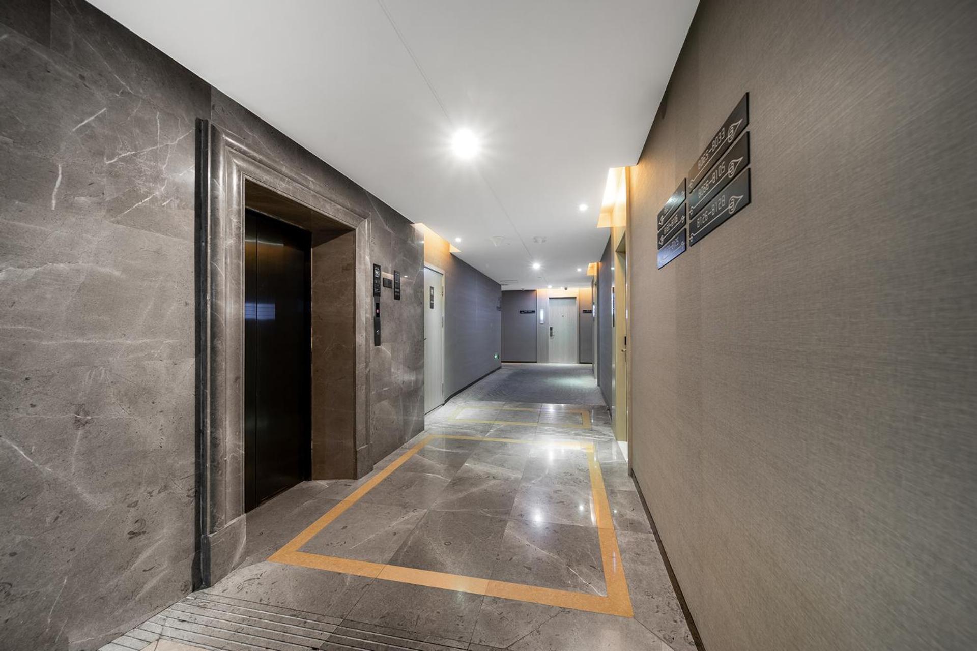 Echarm International Hotel Canton Tower Pazhou Convention And Exhibition Center Lujiang Subway Metro Branch - Free Shuttle Bus To Canton Fair Complex During Canton Fair Period Buitenkant foto