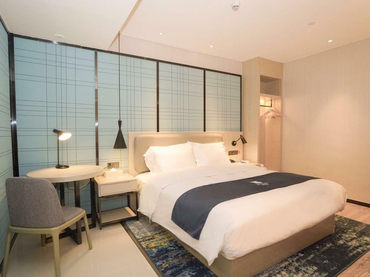Echarm International Hotel Canton Tower Pazhou Convention And Exhibition Center Lujiang Subway Metro Branch - Free Shuttle Bus To Canton Fair Complex During Canton Fair Period Buitenkant foto